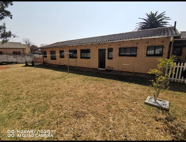 4 BEDROOM HOUSE FOR SALE IN BIRCH ACRES